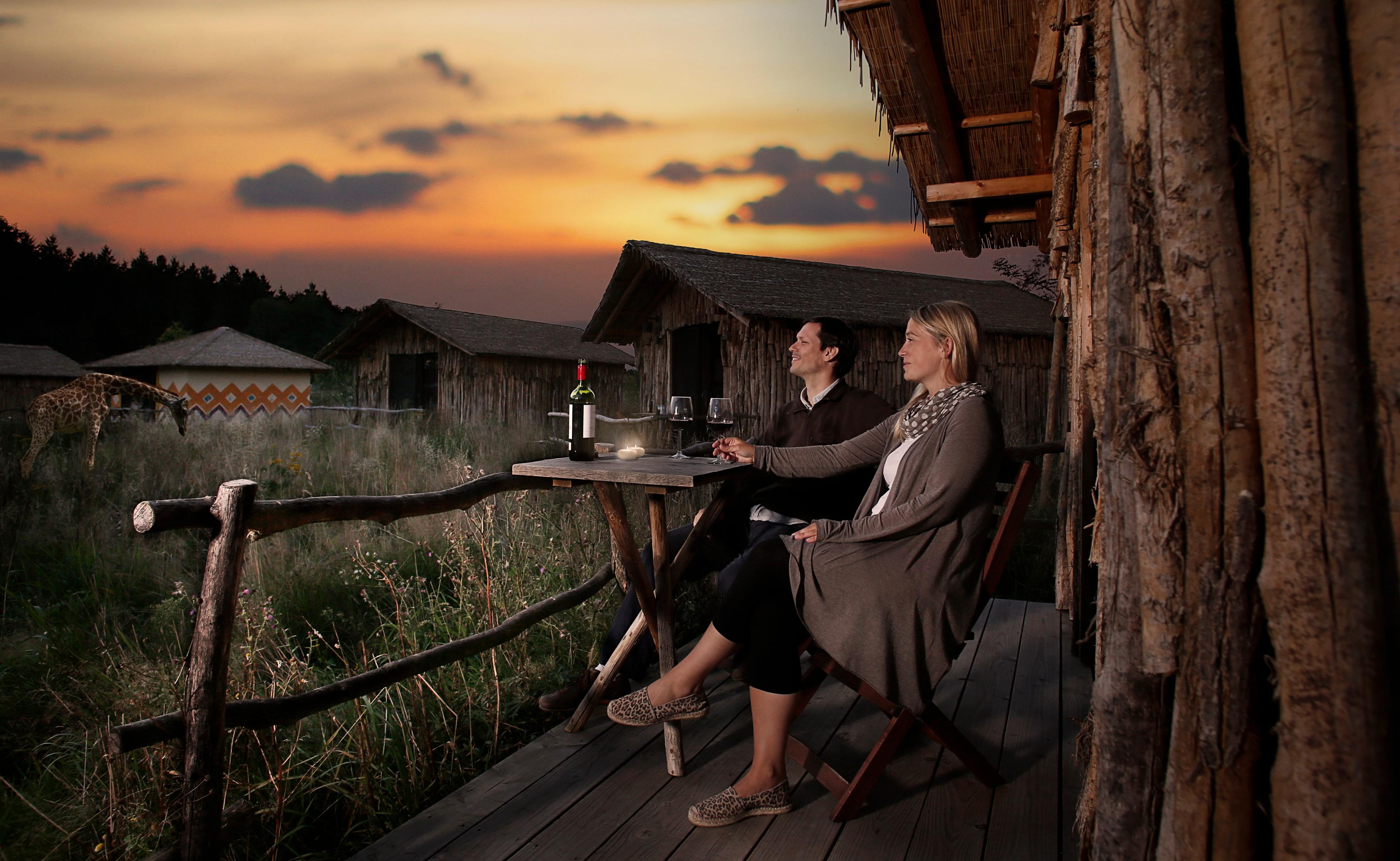 Terrasse Masai Mara Hotel Lodges im Serengeti-Park