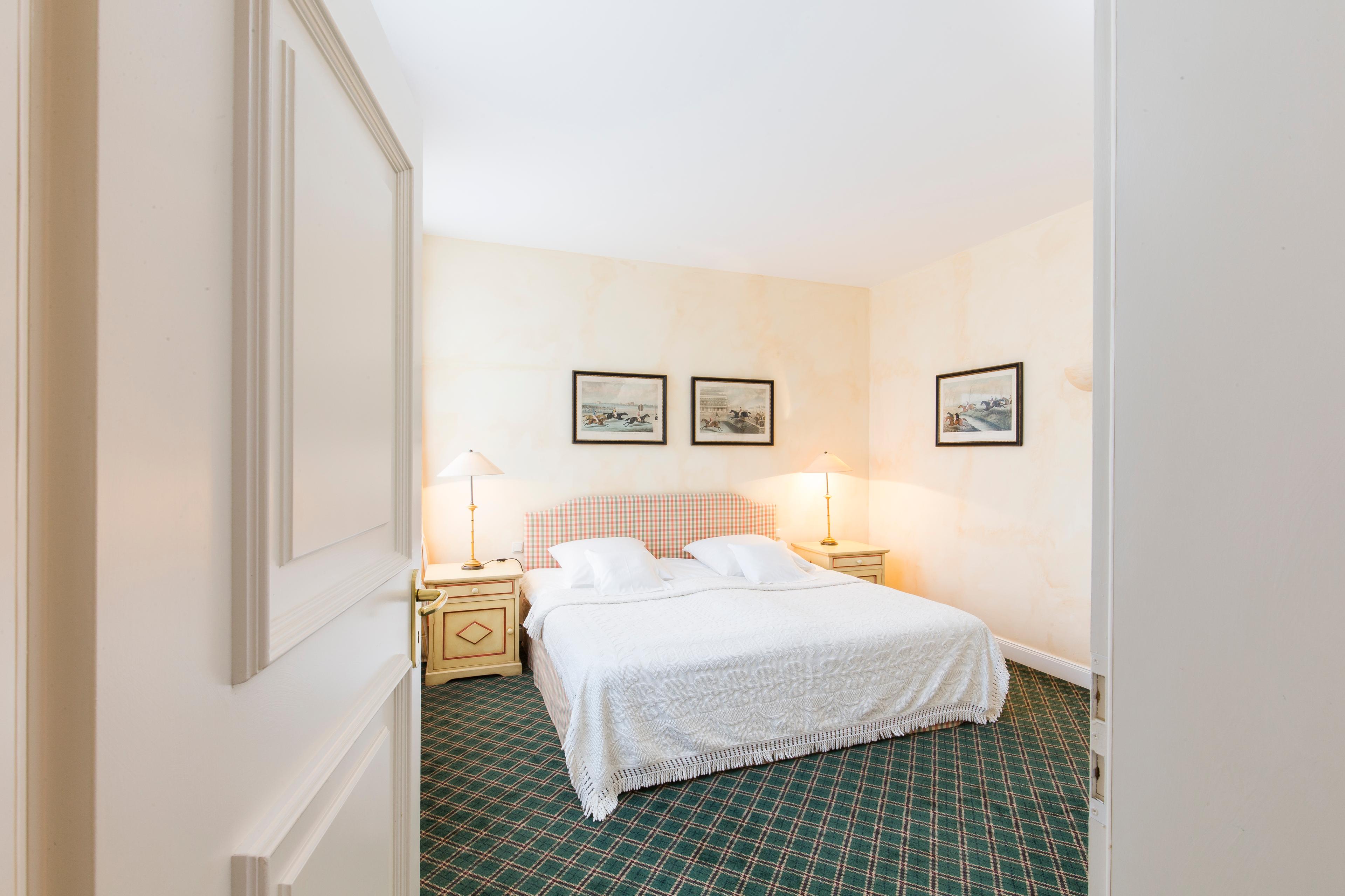 Bett Doppelzimmer Schloss Lüdersburg Hotel & Golf